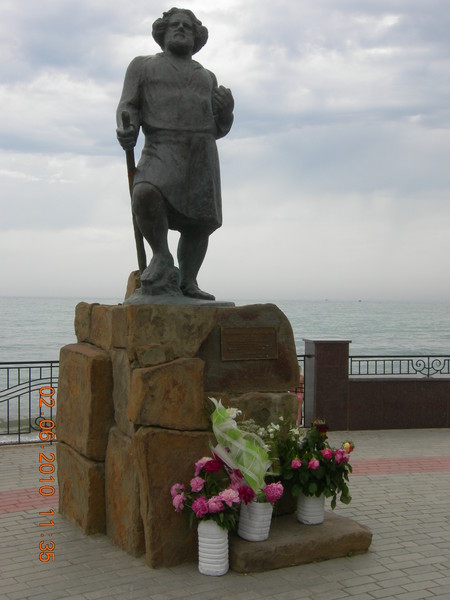 памятник Волошину