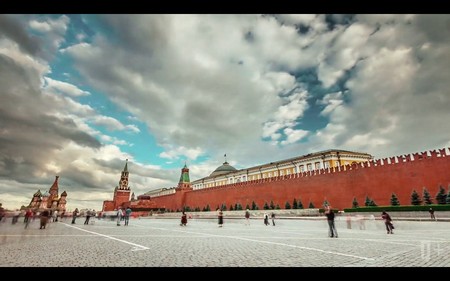 Олег Газманов, Зара, Максим Аверин и другие звезды в клипе Родиона Газманова "Столица" &mdash; фото 1