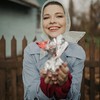Основоположница жанра "добрая поп-музыка" в России - Алина Крочева, выпустила свой первый авторский альбом