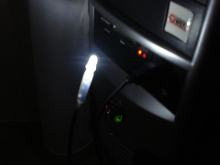 Фонарик на гибком шнуре, работающем от usb порта компьютера — фото 6