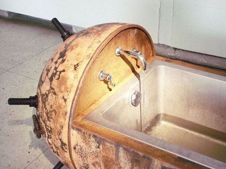 Взрывная эксклюзивная мебель из морских мин от Мати Кармина — фото 17