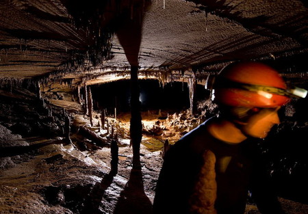 Крубера-Воронья  - самая глубокая карстовая пещера в мире — фото 22