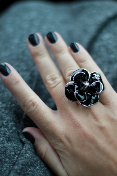 Кольцо Chanel Black Flower — фото 2
