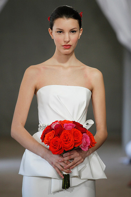 Свадебные платья от Carolina Herrera сезона весна 2013 — фото 29