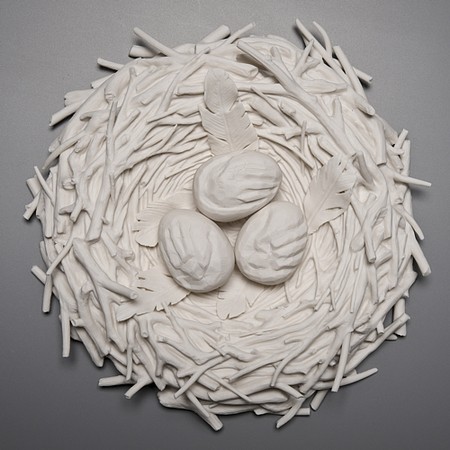 Живой фарфор и смерть в скульптурах Кейт МакДауэлл — фото 34