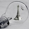 Волшебные лампочки на фотографиях Адриана Лимани