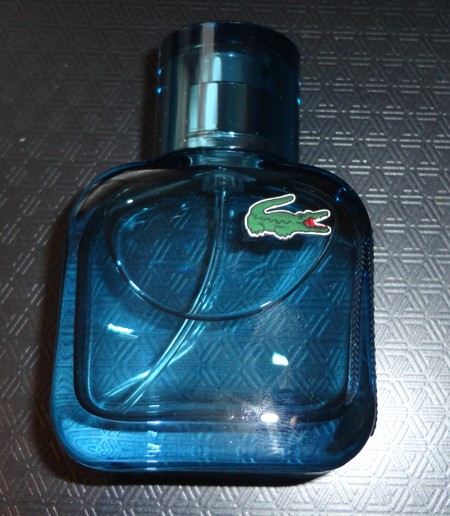 Как отличить настоящий Lacoste от подделки: чем отличается оригинальный парфюм от фейка — фото 5