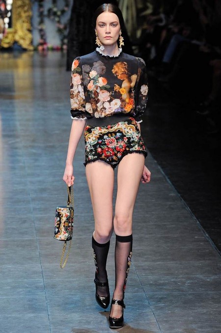 Вещи с цветочным узором в стиле барокко от Dolce&Gabbana