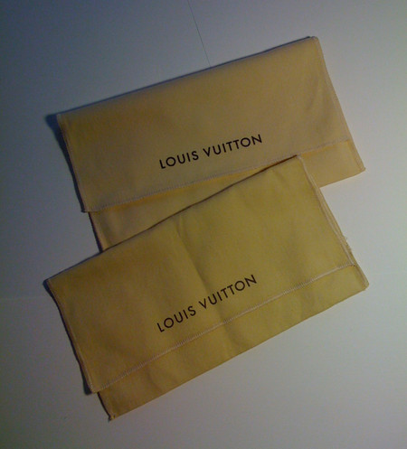 Чехлы Louis Vuitton
